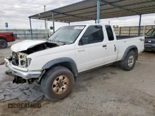 ✅ 2000 Nissan Frontier XE • VIN: 1N6ED26Y5YC313331 • Lot: 66179815. Wystawiony na Copart z przebiegiem 216 099 mil. Bezpłatny archiwum sprzedaży aukcyjnych z USA i szczegółowy raport historii pojazdu na DreamBid. Zdjęcie 1.