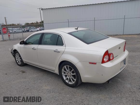 ✅ 2010 Chevrolet Malibu LTZ • VIN: 1G1ZE5EB5A4155081 • Lot: 43539176. Listed on IAAI with 155,449 mi. Free auction sales archive from the USA and detailed vehicle history report at DreamBid. Image 3.