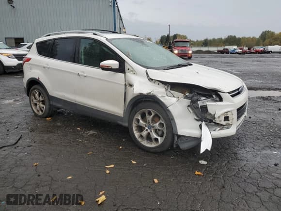 ✅ 2013 Ford Escape Titanium • VIN: 1FMCU0J9XDUA04923 • Lot: 91802515. Listed on Copart with 179,998 mi. Free auction sales archive from the USA and detailed vehicle history report at DreamBid. Image 4.