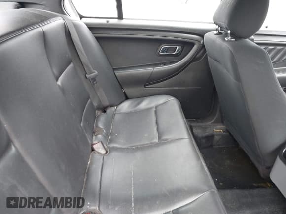 ✅ 2013 Ford Police Interceptor • VIN: 1FAHP2M8XDG204754 • Лот: 42718680. Опубликован ранее на IAAI с пробегом Не указан. Бесплатный доступ к архиву аукционных продаж из США и подробный отчёт об истории автомобиля на DreamBid. Изображение 8.