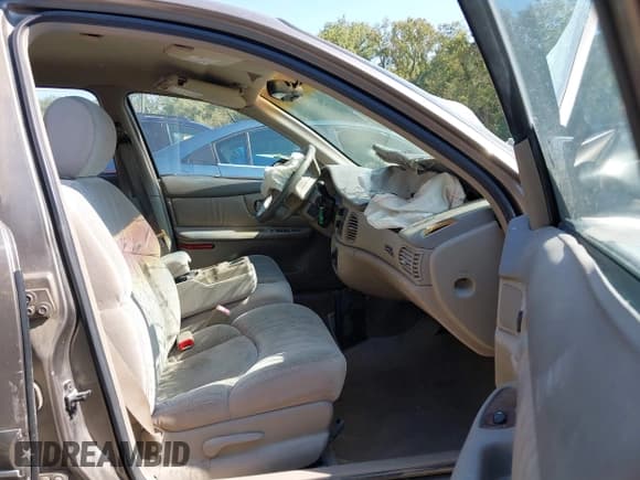 ✅ 2002 Buick Century Custom • VIN: 2G4WS52J121148409 • Lot: 43333286. Wystawiony na IAAI z przebiegiem 112 750 mil. Bezpłatny archiwum sprzedaży aukcyjnych z USA i szczegółowy raport historii pojazdu na DreamBid. Zdjęcie 5.