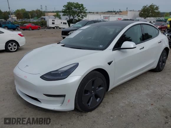 ✅ 2022 Tesla Model 3 Long Range • VIN: 5YJ3E1EBXNF180157 • Lot: 43331221. Wystawiony na IAAI z przebiegiem 44 382 mil. Bezpłatny archiwum sprzedaży aukcyjnych z USA i szczegółowy raport historii pojazdu na DreamBid. Zdjęcie 2.