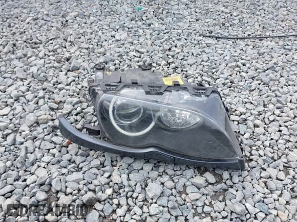 ✅ 2002 BMW 3 Series 325xi • VIN: WBAEU33412PF64275 • Lot: 41999821. Listed on IAAI with 171,348 mi. Free auction sales archive from the USA and detailed vehicle history report at DreamBid. Image 12.