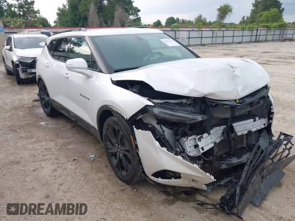 2020 Chevrolet Blazer RS z VIN 3GNKBERS8LS591025, wystawiony jako IAAI lot #43026312 z przebiegiem 58 380 mil mil oraz . Historia ofert i sprzedaży dostępna na DreamBid. Obrazek 1.