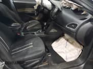 ✅ 2014 Dodge Dart SXT • VIN: 1C3CDFBB1ED776239 • Lot: 42362426. Wystawiony na IAAI z przebiegiem 196 432 mil. Bezpłatny archiwum sprzedaży aukcyjnych z USA i szczegółowy raport historii pojazdu na DreamBid. Zdjęcie 5.