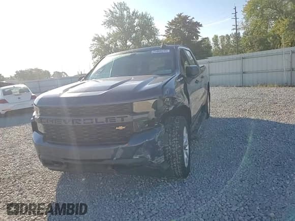 ✅ 2019 Chevrolet Silverado 1500 Custom • VIN: 3GCPYBEH2KG154970 • Lot: 71869245. Wystawiony na Copart z przebiegiem 107 893 mil. Bezpłatny archiwum sprzedaży aukcyjnych z USA i szczegółowy raport historii pojazdu na DreamBid. Zdjęcie 13.