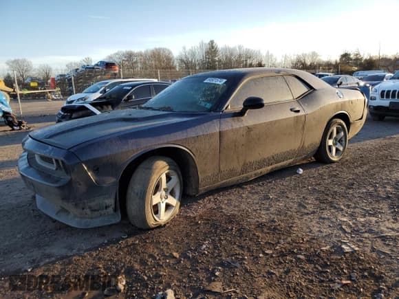 ✅ 2014 Dodge Challenger SXT • VIN: 2C3CDYAG7EH111177 • Lot: 84601574. Wystawiony na Copart z przebiegiem 113 252 mil. Bezpłatny archiwum sprzedaży aukcyjnych z USA i szczegółowy raport historii pojazdu na DreamBid. Zdjęcie 1.
