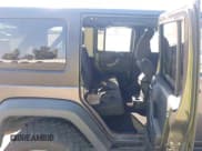 ✅ 2017 Jeep Wrangler Unlimited Sport • VIN: 1C4BJWDGXHL742948 • Lot: 43326548. Wystawiony na IAAI z przebiegiem 108 665 mil. Bezpłatny archiwum sprzedaży aukcyjnych z USA i szczegółowy raport historii pojazdu na DreamBid. Zdjęcie 8.