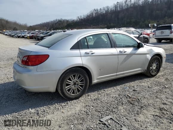 ✅ 2009 Chrysler Sebring Touring • VIN: 1C3LC56B99N566592 • Lot: 47864895. Wystawiony na Copart z przebiegiem 191 677 mil. Bezpłatny archiwum sprzedaży aukcyjnych z USA i szczegółowy raport historii pojazdu na DreamBid. Zdjęcie 3.