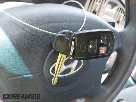 ✅ 2004 Hyundai Elantra GLS • VIN: KMHDN46D94U809298 • Lot: 42649458. Wystawiony na IAAI z przebiegiem 143 259 mil. Bezpłatny archiwum sprzedaży aukcyjnych z USA i szczegółowy raport historii pojazdu na DreamBid. Zdjęcie 11.