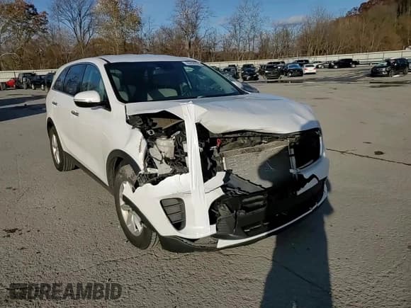 ✅ 2020 Kia Sorento LX • VIN: 5XYPG4A37LG695392 • Лот: 92428635. Опубликован ранее на Copart с пробегом 134 950 миль. Бесплатный доступ к архиву аукционных продаж из США и подробный отчёт об истории автомобиля на DreamBid. Изображение 14.