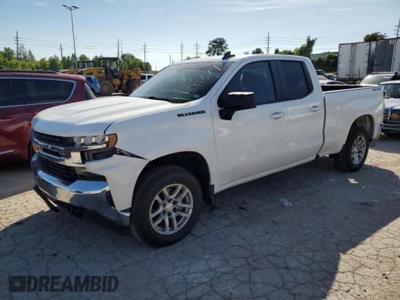 ✅ 2020 Chevrolet Silverado 1500 LT • VIN: 1GCRYDED6LZ144638 • Lot: 56881874. Listed on Copart with 110,438 mi. Free auction sales archive from the USA and detailed vehicle history report at DreamBid. Image 1.