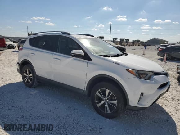 ✅ 2017 Toyota RAV4 XLE • VIN: 2T3WFREV2HW317013 • Lot: 87463465. Wystawiony na Copart z przebiegiem 85 894 mil. Bezpłatny archiwum sprzedaży aukcyjnych z USA i szczegółowy raport historii pojazdu na DreamBid. Zdjęcie 4.