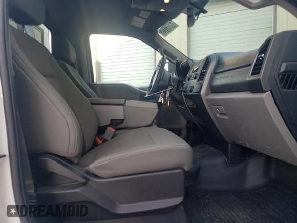 ✅ 2019 Ford F-250 XL • VIN: 1FTBF2B66KEE58815 • Lot: 68083125. Listed on Copart with 115,743 mi. Free auction sales archive from the USA and detailed vehicle history report at DreamBid. Image 10.