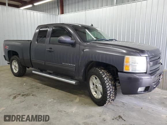 ✅ 2011 Chevrolet Silverado 1500 LT • VIN: 1GCRKSE31BZ176392 • Lot: 73714674. Listed on Copart with 375,818 mi. Free auction sales archive from the USA and detailed vehicle history report at DreamBid. Image 4.