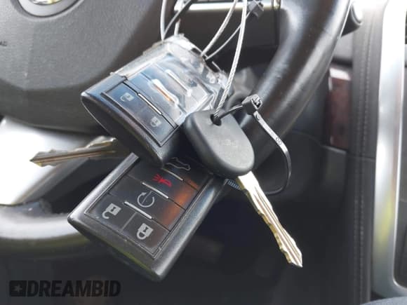 ✅ 2009 Cadillac SRX AWD • VIN: 1GYEE437X90147814 • Лот: 43625191. Опубликован ранее на IAAI с пробегом 105 616 миль. Бесплатный доступ к архиву аукционных продаж из США и подробный отчёт об истории автомобиля на DreamBid. Изображение 11.