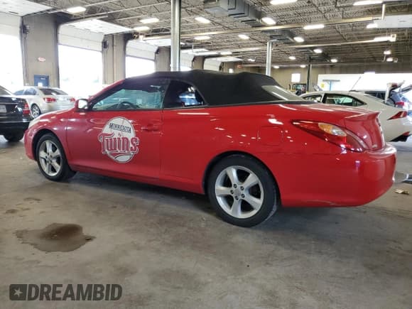 ✅ 2005 Toyota Solara SE • VIN: 4T1FA38PX5U058445 • Lot: 61013245. Listed on Copart with 11,575 mi. Free auction sales archive from the USA and detailed vehicle history report at DreamBid. Image 2.