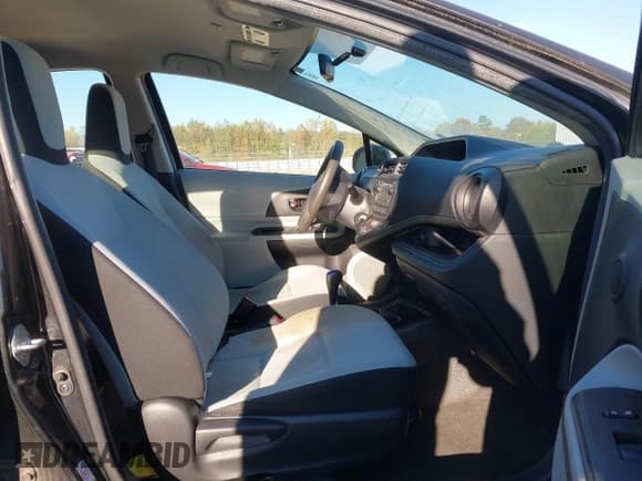 ✅ 2013 Toyota Prius One • VIN: JTDKDTB32D1546286 • Lot: 43487780. Listed on IAAI with 126,825 mi. Free auction sales archive from the USA and detailed vehicle history report at DreamBid. Image 5.