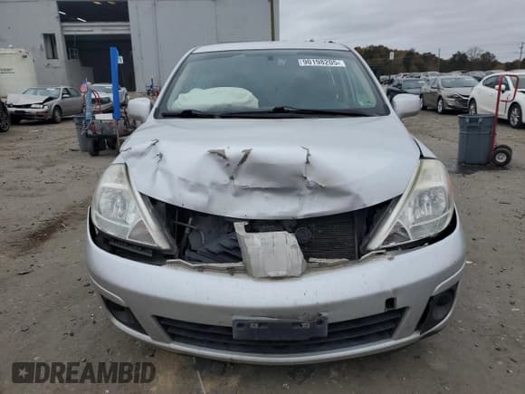 ✅ 2011 Nissan Versa S • VIN: 3N1BC1CP0BL361669 • Lot: 90198205. Listed on Copart with 149,172 mi. Free auction sales archive from the USA and detailed vehicle history report at DreamBid. Image 5.