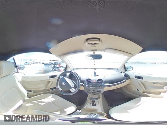 ✅ 2010 Volkswagen Beetle • VIN: 3VWRW3AL1AM009303 • Лот: 69262335. Опубликован ранее на Copart с пробегом 59 249 миль. Бесплатный доступ к архиву аукционных продаж из США и подробный отчёт об истории автомобиля на DreamBid. Изображение 14.