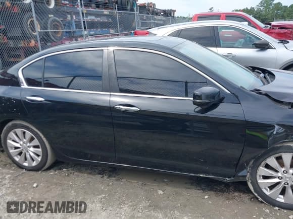 ✅ 2014 Honda Accord EX-L • VIN: 1HGCR2F85EA211225 • Lot: 43087521. Listed on IAAI with 154,370 mi. Free auction sales archive from the USA and detailed vehicle history report at DreamBid. Image 13.