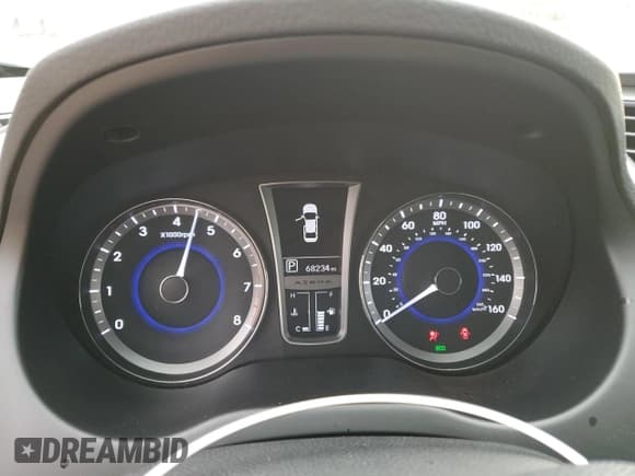 ✅ 2013 Hyundai Azera • VIN: KMHFG4JG6DA222207 • Лот: 46831495. Опубликован ранее на Copart с пробегом 68 234 миль. Бесплатный доступ к архиву аукционных продаж из США и подробный отчёт об истории автомобиля на DreamBid. Изображение 9.