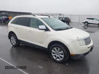 ✅ 2007 Lincoln MKX • VIN: 2LMDU68C87BJ18703 • Lot: 43765369. Wystawiony na IAAI z przebiegiem 241 502 mil. Bezpłatny archiwum sprzedaży aukcyjnych z USA i szczegółowy raport historii pojazdu na DreamBid. Zdjęcie 1.