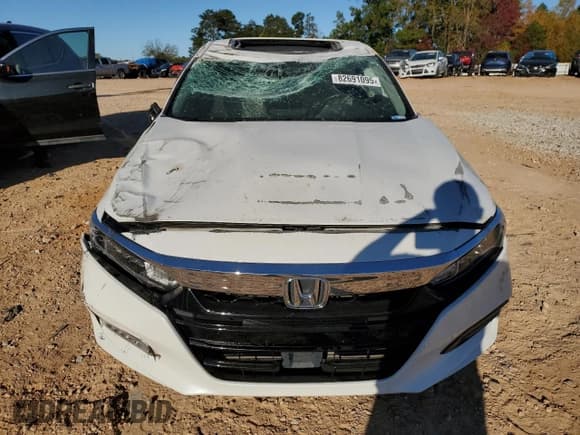 ✅ 2019 Honda Accord EX • VIN: 1HGCV1F4XKA007292 • Lot: 82691095. Listed on Copart with 92,686 mi. Free auction sales archive from the USA and detailed vehicle history report at DreamBid. Image 5.