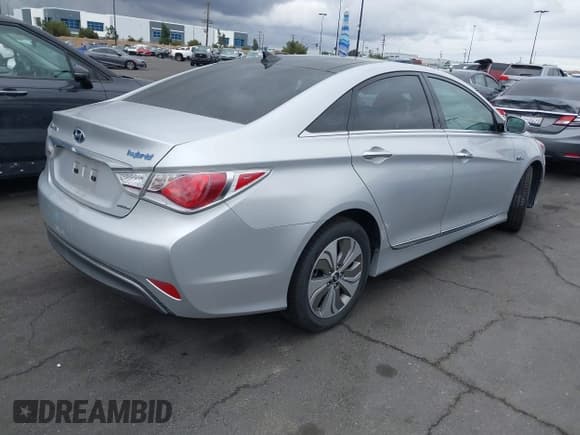 ✅ 2014 Hyundai Sonata Limited • VIN: KMHEC4A44EA106969 • Lot: 42061351. Wystawiony na IAAI z przebiegiem 25 795 mil. Bezpłatny archiwum sprzedaży aukcyjnych z USA i szczegółowy raport historii pojazdu na DreamBid. Zdjęcie 4.
