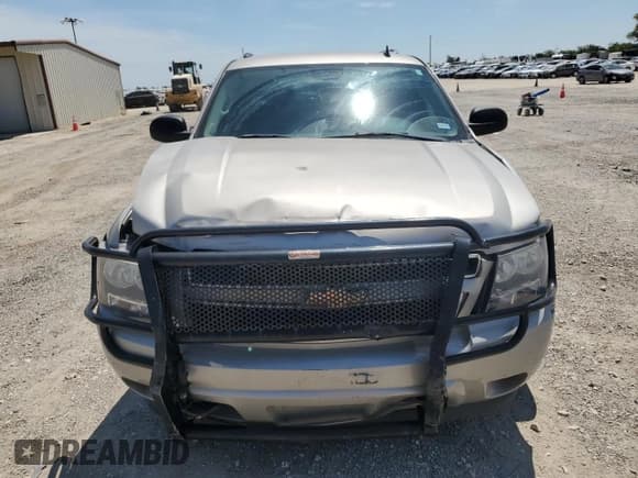 ✅ 2008 Chevrolet Suburban LTZ • VIN: 3GNFC16J18G179705 • Lot: 67915664. Wystawiony na Copart z przebiegiem 189 847 mil. Bezpłatny archiwum sprzedaży aukcyjnych z USA i szczegółowy raport historii pojazdu na DreamBid. Zdjęcie 5.