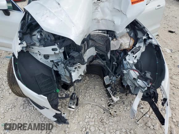 ✅ 2021 Volvo XC60 Momentum • VIN: YV4102DK3M1840279 • Lot: 70485065. Listed on Copart with Not provided. Free auction sales archive from the USA and detailed vehicle history report at DreamBid. Image 11.