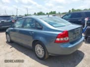 ✅ 2004 Volvo S40 • VIN: YV1MS382342027300 • Лот: 42359284. Опубликован ранее на IAAI с пробегом 182 297 миль. Бесплатный доступ к архиву аукционных продаж из США и подробный отчёт об истории автомобиля на DreamBid. Изображение 3.