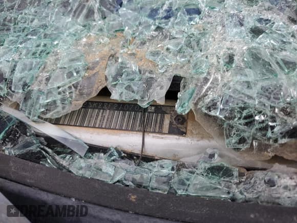 ✅ 2008 Chevrolet Silverado 2500HD Work Truck • VIN: 1GCHK23K88F210702 • Lot: 71915414. Wystawiony na Copart z przebiegiem Nie podano. Bezpłatny archiwum sprzedaży aukcyjnych z USA i szczegółowy raport historii pojazdu na DreamBid. Zdjęcie 12.