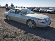 ✅ 2007 Lincoln Town Car Signature Limited • VIN: 1LNHM82W97Y630811 • Lot: 84044435. Listed on Copart with 163,696 mi. Free auction sales archive from the USA and detailed vehicle history report at DreamBid. Image 4.