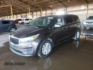 ✅ 2018 Kia Sedona LX • VIN: KNDMB5C1XJ6404886 • Лот: 70879655. Опубликован ранее на Copart с пробегом 100 887 миль. Бесплатный доступ к архиву аукционных продаж из США и подробный отчёт об истории автомобиля на DreamBid. Изображение 1.