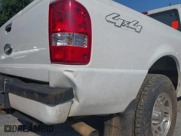 ✅ 2010 Ford Ranger XLT • VIN: 1FTLR4FE2APA37041 • Lot: 42856380. Wystawiony na IAAI z przebiegiem 61 618 mil. Bezpłatny archiwum sprzedaży aukcyjnych z USA i szczegółowy raport historii pojazdu na DreamBid. Zdjęcie 16.
