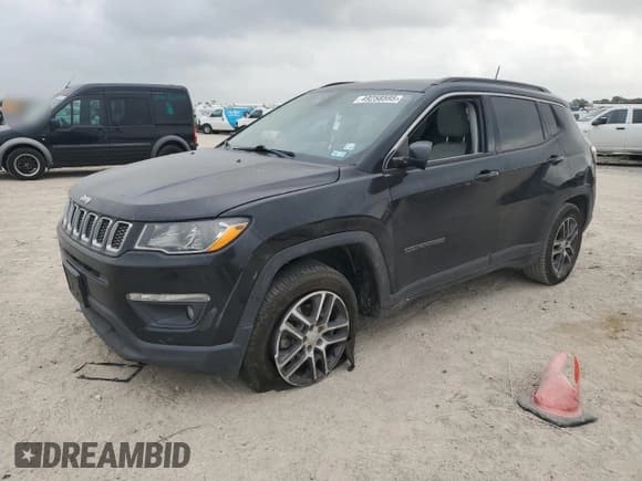 ✅ 2019 Jeep Compass Latitude • VIN: 3C4NJCBB4KT769402 • Lot: 49258595. Listed on Copart with 100,632 mi. Free auction sales archive from the USA and detailed vehicle history report at DreamBid. Image 1.