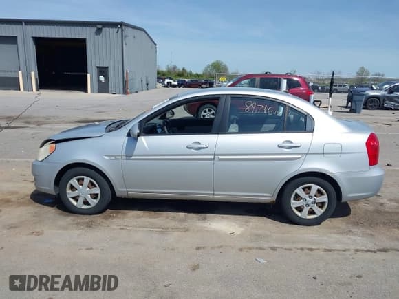 ✅ 2007 Hyundai Accent GLS • VIN: KMHCN46C67U086386 • Лот: 42116341. Опубликован ранее на IAAI с пробегом 89 746 миль. Бесплатный доступ к архиву аукционных продаж из США и подробный отчёт об истории автомобиля на DreamBid. Изображение 14.