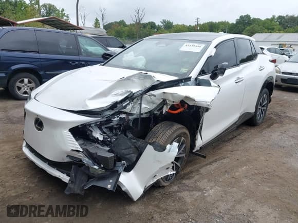 ✅ 2024 Lexus RZ 300e Premium • VIN: JTJABABB1RA006333 • Lot: 43139456. Listed on IAAI with 11,816 mi. Free auction sales archive from the USA and detailed vehicle history report at DreamBid. Image 16.