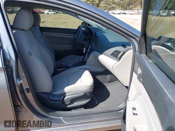✅ 2018 Hyundai Elantra SEL • VIN: 5NPD84LF2JH249115 • Lot: 43432813. Listed on IAAI with 115,760 mi. Free auction sales archive from the USA and detailed vehicle history report at DreamBid. Image 5.
