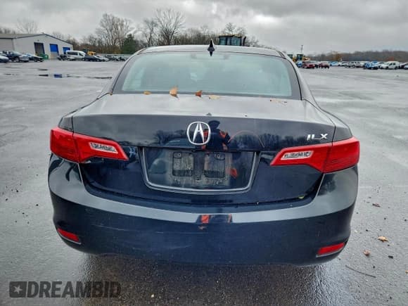 ✅ 2013 Acura ILX Premium • VIN: 19VDE1F54DE002657 • Lot: 93675475. Listed on Copart with 122,040 mi. Free auction sales archive from the USA and detailed vehicle history report at DreamBid. Image 6.