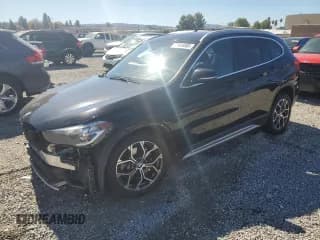 ✅ 2020 BMW X1 sDrive28i • VIN: WBXJG7C05L5P31389 • Лот: 82404005. Опубликован ранее на Copart с пробегом 58 089 миль. Бесплатный доступ к архиву аукционных продаж из США и подробный отчёт об истории автомобиля на DreamBid. Изображение 1.