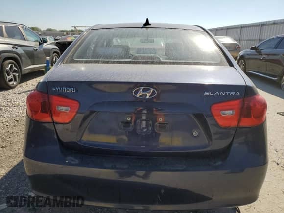2009 Hyundai Elantra GLS z VIN KMHDU46D99U656612, wystawiony jako Copart lot #69846174 z przebiegiem 108 986 mil mil oraz Szkoda całkowita • Salvage title. Historia ofert i sprzedaży dostępna na DreamBid. Obrazek 6.