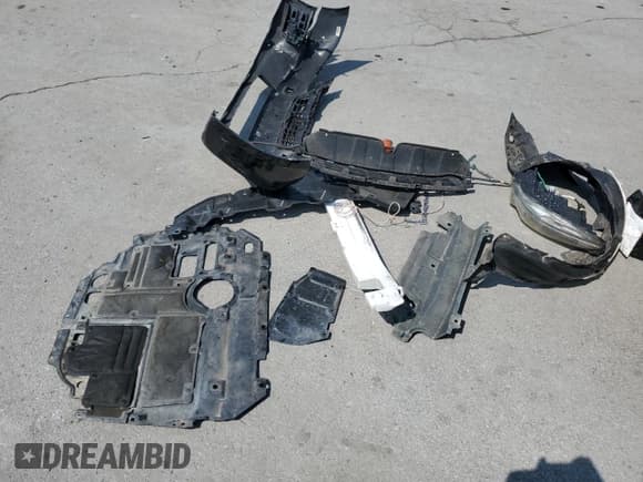 ✅ 2013 Lexus CT 200h • VIN: JTHKD5BH9D2148573 • Лот: 68533425. Опубликован ранее на Copart с пробегом 126 912 миль. Бесплатный доступ к архиву аукционных продаж из США и подробный отчёт об истории автомобиля на DreamBid. Изображение 12.