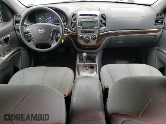 ✅ 2012 Hyundai Santa Fe GLS • VIN: 5XYZGDAB6CG151630 • Lot: 67291054. Listed on Copart with 209,961 mi. Free auction sales archive from the USA and detailed vehicle history report at DreamBid. Image 8.
