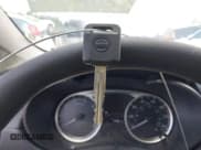 ✅ 2025 Nissan Versa S • VIN: 3N1CN8DV2SL811746 • Lot: 42808586. Wystawiony na IAAI z przebiegiem 12 961 mil. Bezpłatny archiwum sprzedaży aukcyjnych z USA i szczegółowy raport historii pojazdu na DreamBid. Zdjęcie 11.