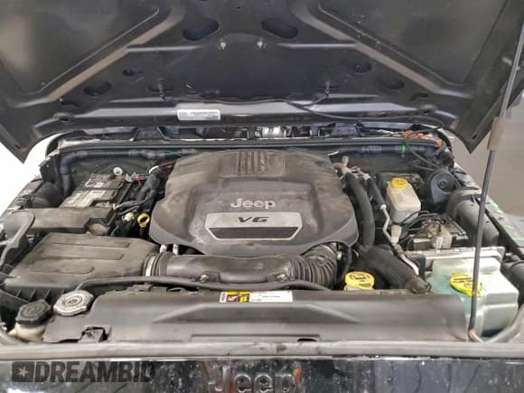 ✅ 2016 Jeep Wrangler Unlimited Sport • VIN: 1C4BJWDG5GL236247 • Lot: 93735495. Listed on Copart with 98,464 mi. Free auction sales archive from the USA and detailed vehicle history report at DreamBid. Image 12.