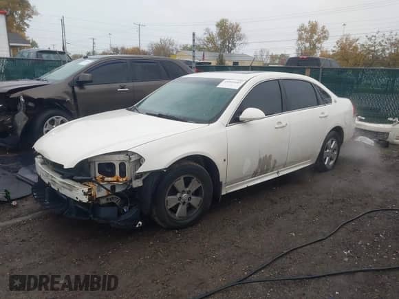 2009 Chevrolet Impala LT z VIN 2G1WT57K891278662, wystawiony jako IAAI lot #43505685 z przebiegiem 182 274 mil mil oraz . Historia ofert i sprzedaży dostępna na DreamBid. Obrazek 18.