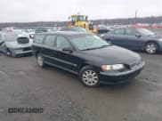 ✅ 2001 Volvo V70 • VIN: YV1SW61R311132666 • Lot: 43733045. Listed on IAAI with 142,063 mi. Free auction sales archive from the USA and detailed vehicle history report at DreamBid. Image 1.