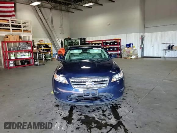 ✅ 2012 Ford Taurus SEL • VIN: 1FAHP2EW9CG116452 • Lot: 84014975. Listed on Copart with 213,189 mi. Free auction sales archive from the USA and detailed vehicle history report at DreamBid. Image 13.